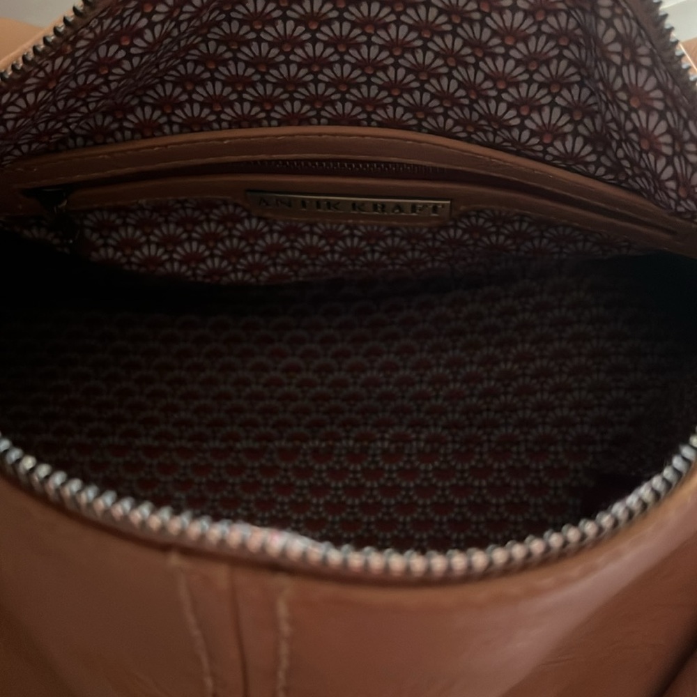 Antik Kraft Vegan Leather Satchel, camel w/retro print fabric lining. - Picture 6 of 9